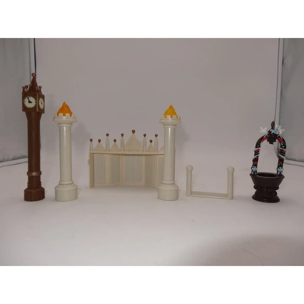 Walt Disney World Cinderella Castle Monorail Playset Accessories Replacement Par